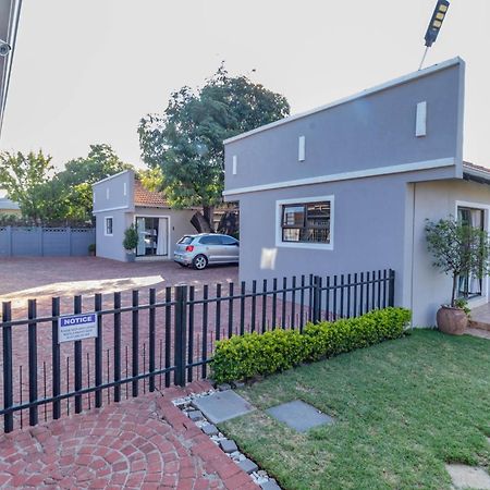 Angelica Guest House Boksburg Exterior foto